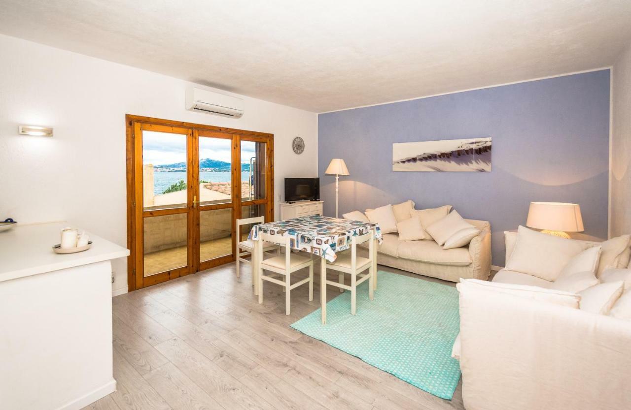 Appartamento Punta Nera La Maddalena  Buitenkant foto