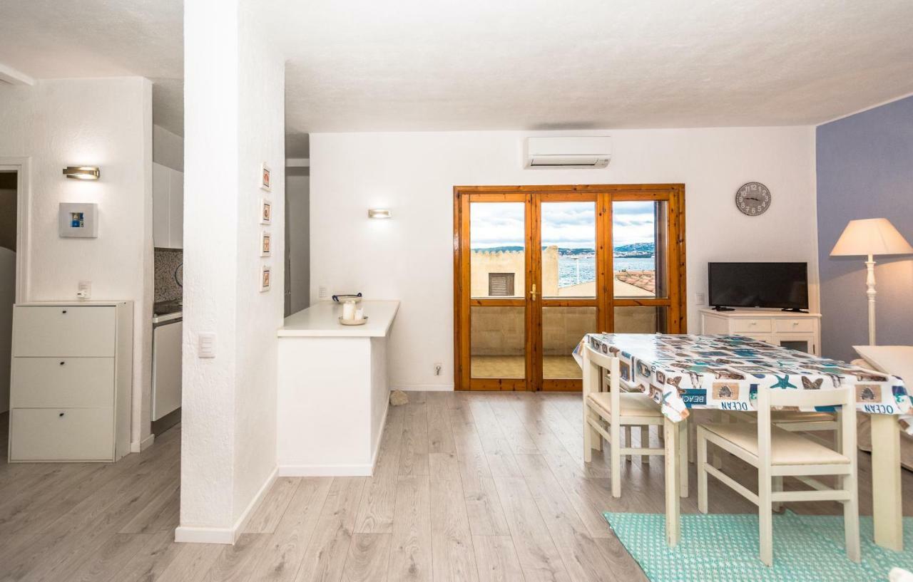 Appartamento Punta Nera La Maddalena  Buitenkant foto